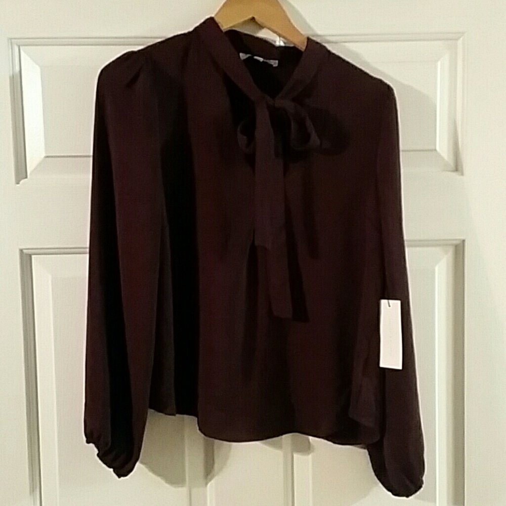 Womens Crescent & Willows Medium Top